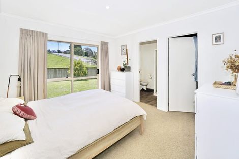Photo of property in 8a Cannell Farm Drive, Te Puke, 3119