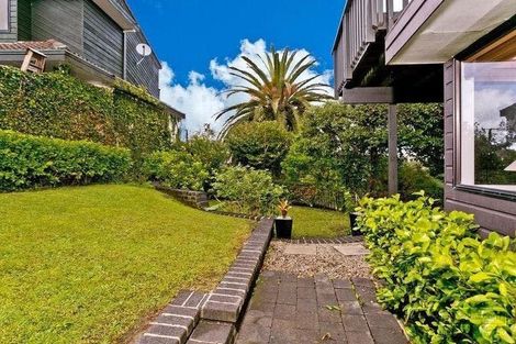 Photo of property in 1/19 Beach Road, Castor Bay, Auckland, 0620
