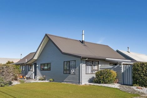 Photo of property in 92 Henley Street, Westport, 7825