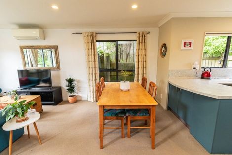 Photo of property in 57 Woodhouse Avenue, Karori, Wellington, 6012