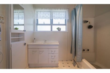 Photo of property in 15 Firth View Road, Te Puru, Thames, 3575