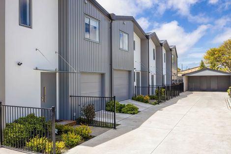 Photo of property in 4/118 Champion Street, Edgeware, Christchurch, 8013