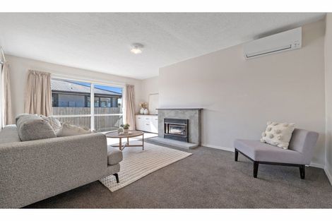 Photo of property in 18 Horton Place, Avondale, Christchurch, 8061