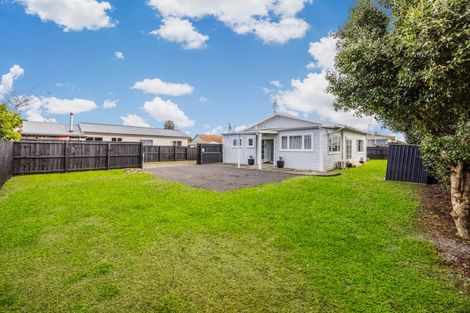 Photo of property in 121b George Street, Tuakau, 2121