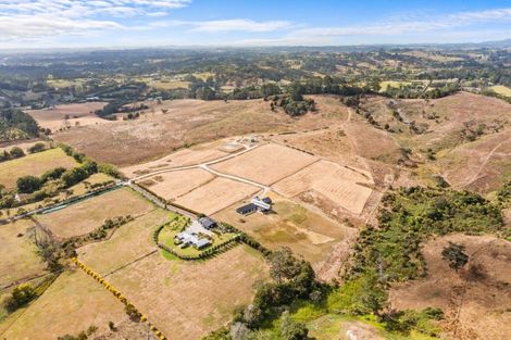 Photo of property in 101 Wintour Road, Waimauku, 0881