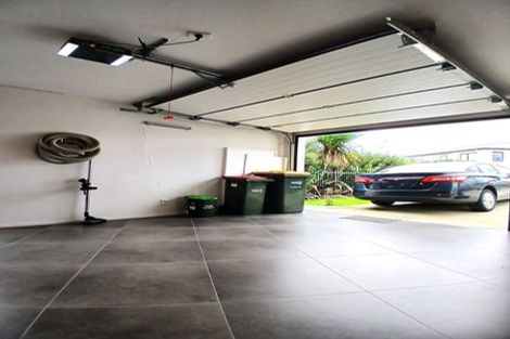 Photo of property in 50 Cloonlyon Drive, Flat Bush, Auckland, 2019