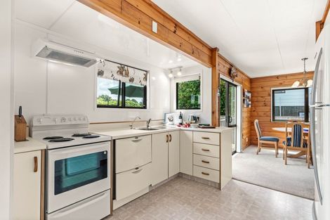 Photo of property in 12 Holiday Crescent, Mangawhai Heads, Mangawhai, 0505