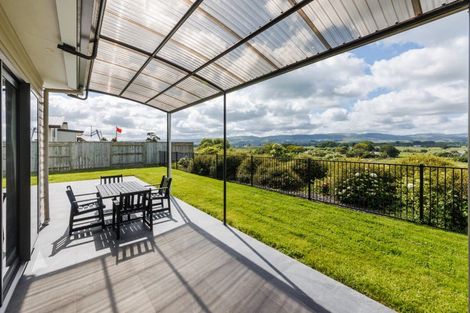 Photo of property in 10 Morocco Terrace, Kelvin Grove, Palmerston North, 4414