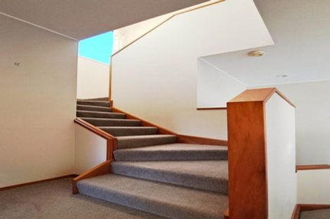 Photo of property in 18 Sharples Place, Somerville, Auckland, 2014