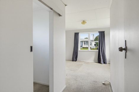 Photo of property in 12 Collingwood Street, Levin, 5510