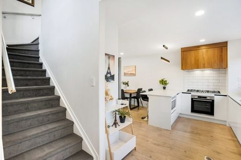 Photo of property in 7 Observation Green, Hobsonville, Auckland, 0616