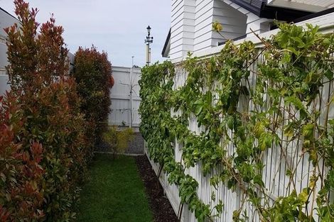 Photo of property in 8 Stace Hopper Drive, One Tree Point, 0118