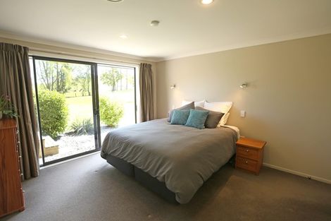 Photo of property in 64 Dalmore Way, Acacia Bay, Taupo, 3385