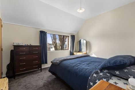 Photo of property in 2/17u Randwick Crescent, Moera, Lower Hutt, 5010