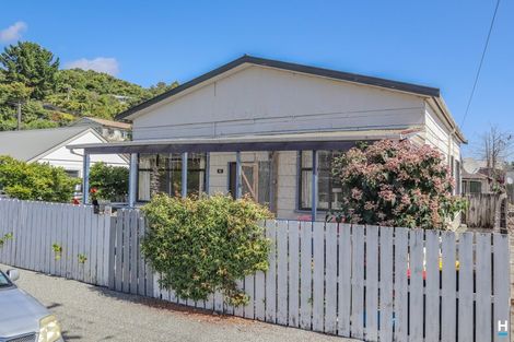 Photo of property in 18 Thompson Street, Greymouth, 7805