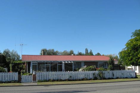 Photo of property in 105 Talbot Street, Geraldine, 7930