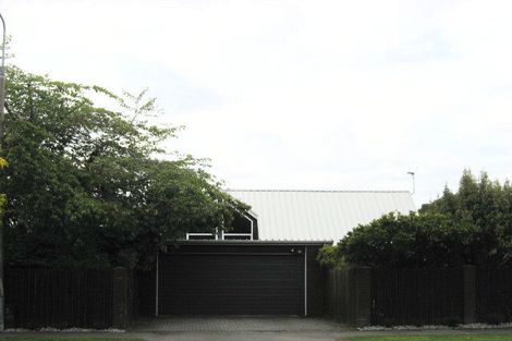 Photo of property in 105 Grahams Road, Burnside, Christchurch, 8053