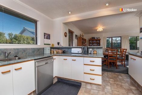 Photo of property in 61 Kinmont Crescent, Kinmont Park, Mosgiel, 9024