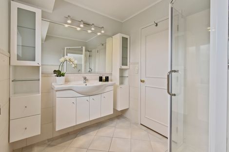 Photo of property in 147 Walter Strevens Drive, Conifer Grove, Takanini, 2112