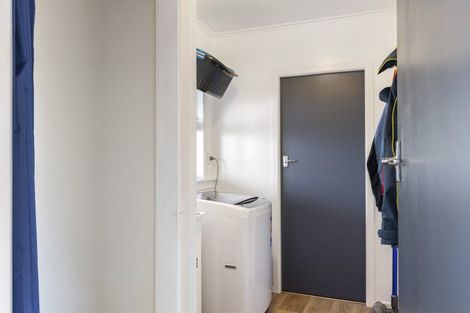 Photo of property in 52 Queens Road, Glen Avon, New Plymouth, 4312