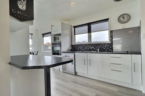 Photo of property in 51 Coventry Avenue, Tamatea, Napier, 4112