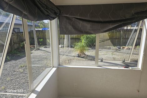 Photo of property in 22 Attymon Lane, East Tamaki, Auckland, 2016