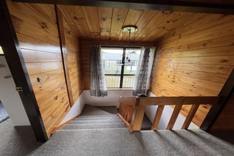 Photo of property in 9 Raphael Place, West Harbour, Auckland, 0618