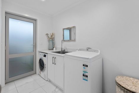 Photo of property in 33 Batten Drive, Flagstaff, Hamilton, 3210