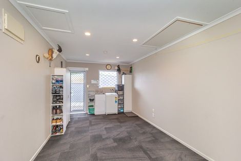 Photo of property in 25b Trafalgar Street, Levin, 5510