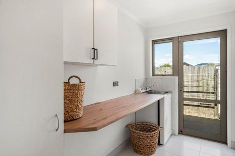 Photo of property in 3 Twain Crescent, Owhata, Rotorua, 3010