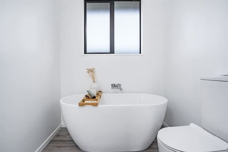 Photo of property in 21 Plover Avenue, Amberley, 7410