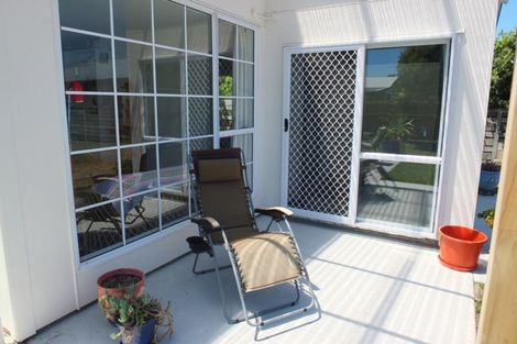 Photo of property in 21a Hennessy Street East, Foxton Beach, Foxton, 4815