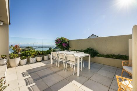 Photo of property in 60 Glenstrae Road, Redcliffs, Christchurch, 8081