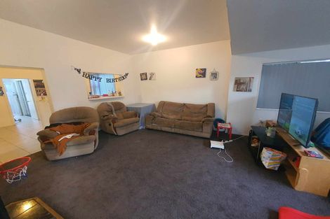 Photo of property in 12 Easton Street, Foxton, 4814