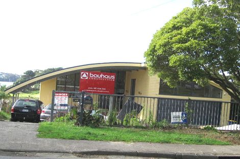 Photo of property in 48 Renata Crescent, Te Atatu Peninsula, Auckland, 0610