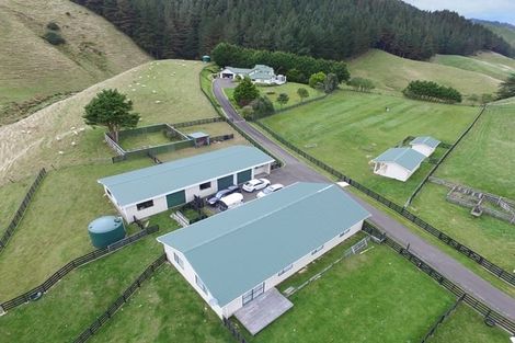 Photo of property in 246 Takapu Road, Takapu Valley, Wellington, 5028