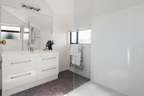 Photo of property in 21 Herrick Street, Marewa, Napier, 4110