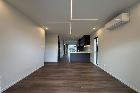 Photo of property in 5 Pilot Drive, Hobsonville, Auckland, 0616