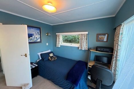 Photo of property in 18 Karachi Crescent, Khandallah, Wellington, 6035