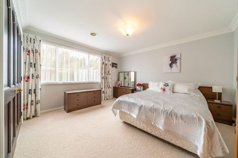 Photo of property in 19 Comeskey Grove, Elderslea, Upper Hutt, 5018