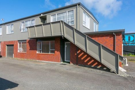 Photo of property in 323c Saint Aubyn Street, New Plymouth, 4310