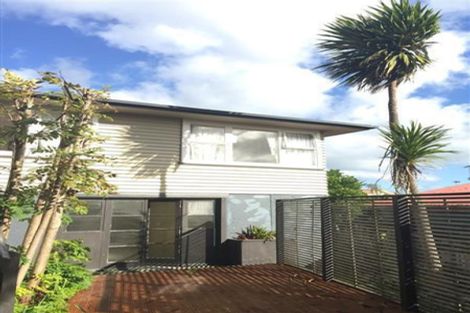 Photo of property in 1/11 Arrow Road, Forrest Hill, Auckland, 0620