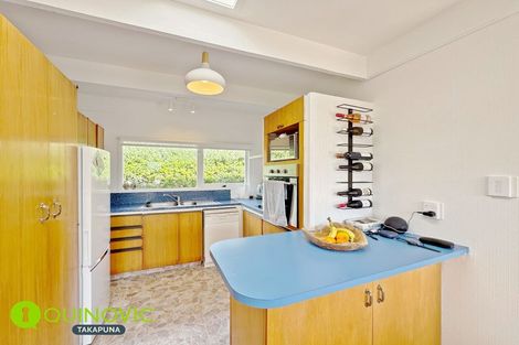 Photo of property in 2/10 Rodney Road, Northcote Point, Auckland, 0627