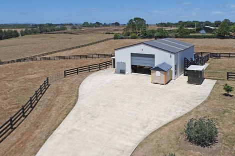 Photo of property in 98 Dyke Road, Karaka, Papakura, 2580