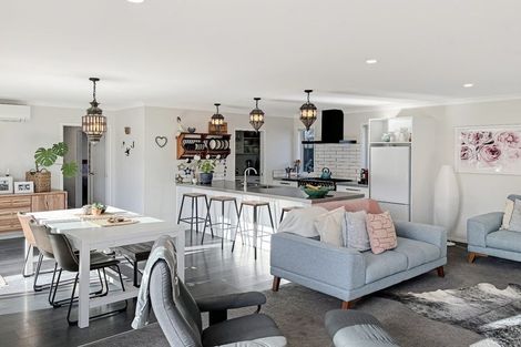 Photo of property in 38a Brookvale Road, Havelock North, 4130