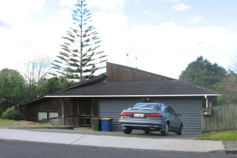 Photo of property in 4 Hartley Terrace, Massey, Auckland, 0614