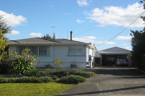 Photo of property in 74 King Street, Marton, 4710