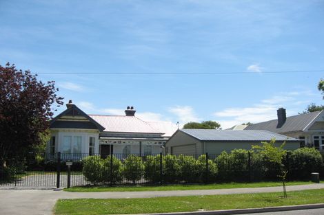 Photo of property in 2/117 Champion Street, Edgeware, Christchurch, 8013