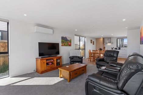 Photo of property in 5/6 Skibbereen Drive, Halswell, Christchurch, 8025