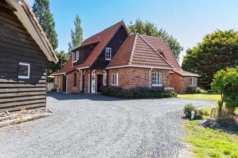 Photo of property in 45 Riverdale Road, Dannevirke, 4930